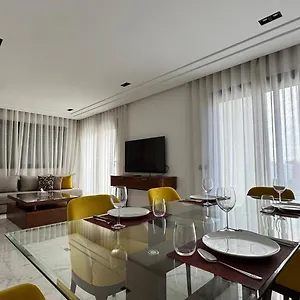 https://les-joyeux-luxury-suites-appart.hotels-casablanca.net